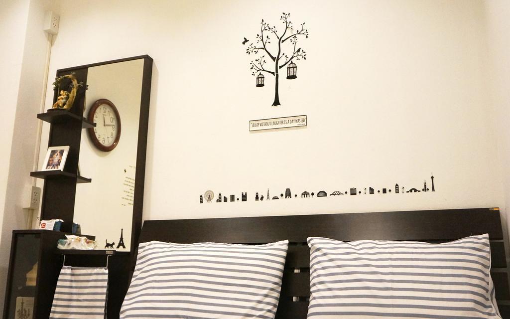 Wake Up Hostel Bangkok Exterior foto