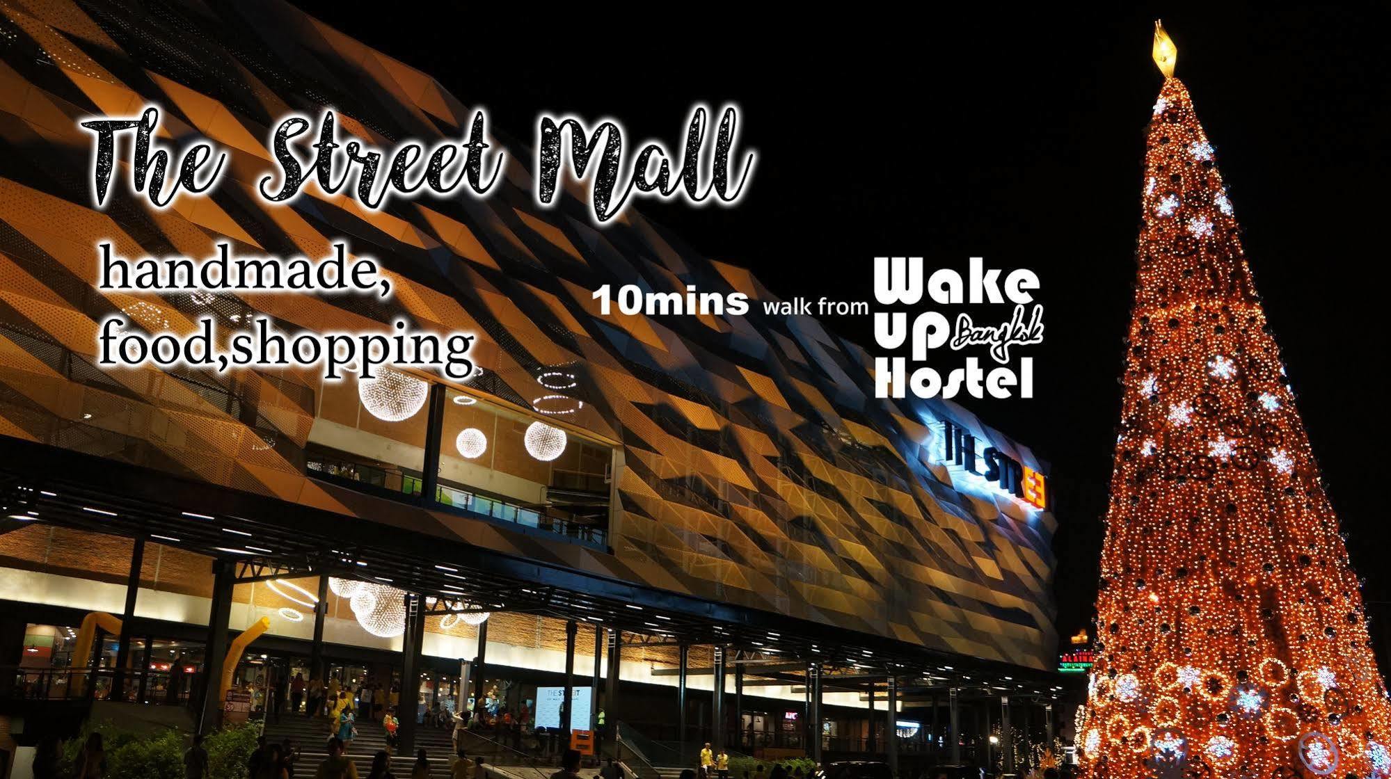 Wake Up Hostel Bangkok Exterior foto